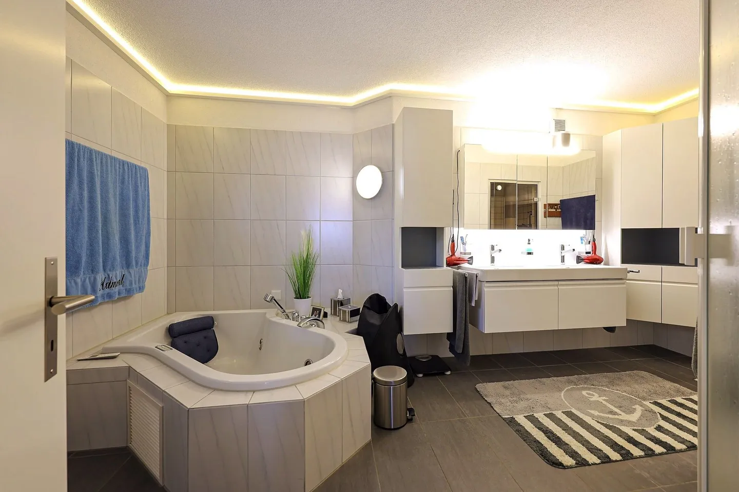 Appartement Élégant avec Vue sur Montagne - Photo 10 sur 13