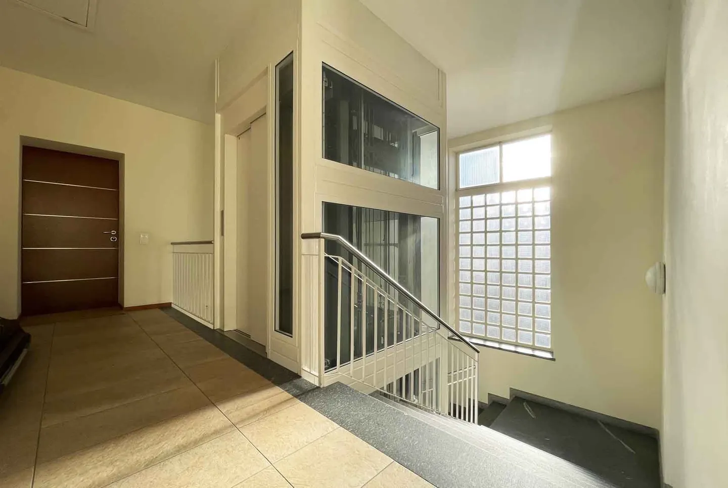 RENOVIERT 3.5 ZIMMER IN EXKLUSIVER LAGE IN MAROGGIA - Foto 9 von 13