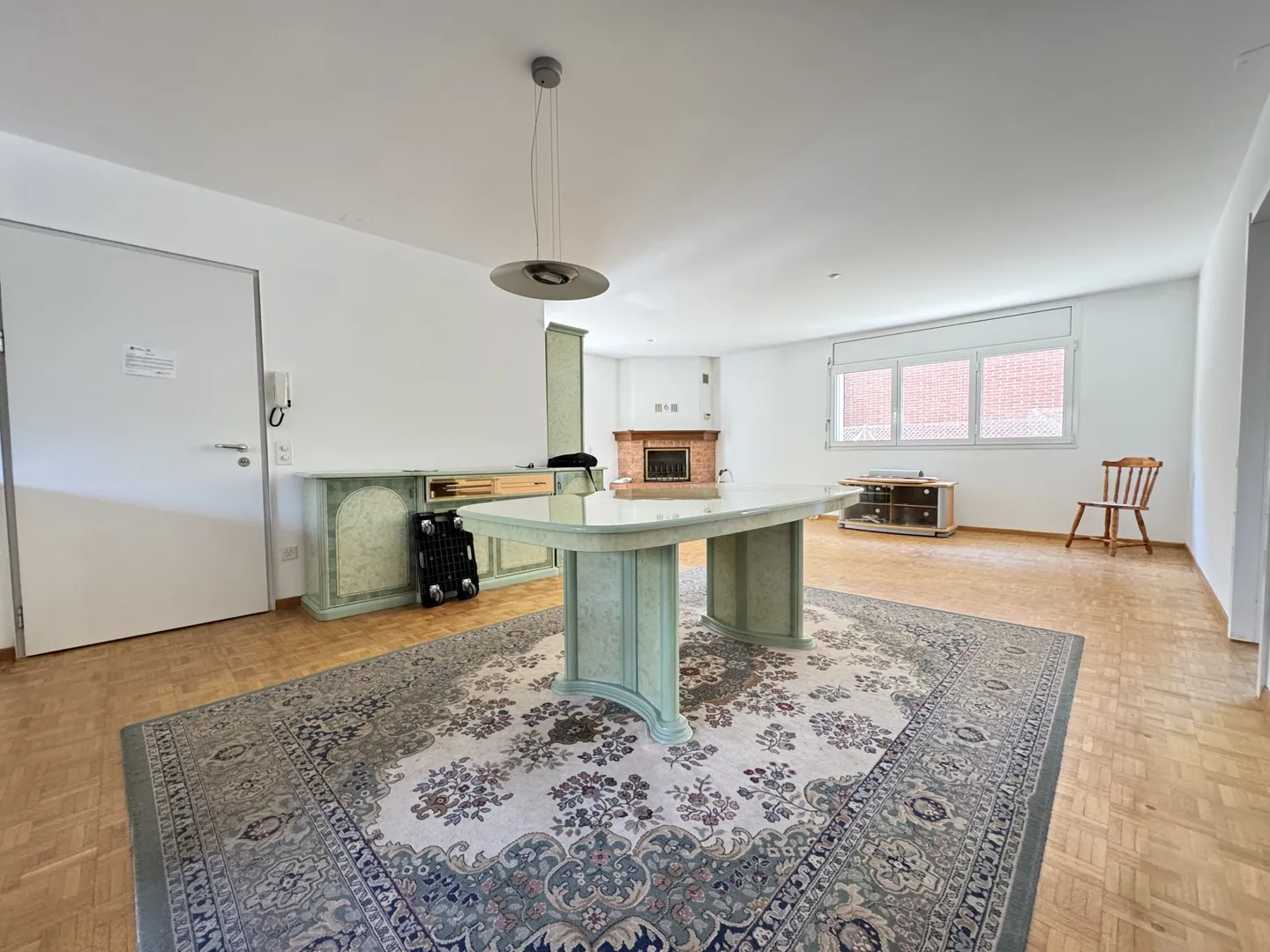 SPACIOUS 3.5 WITH PRIVATE GARDEN IN A TWO-FAMILY HOUSE IN LUGAGGIA - Photo 4 of 10