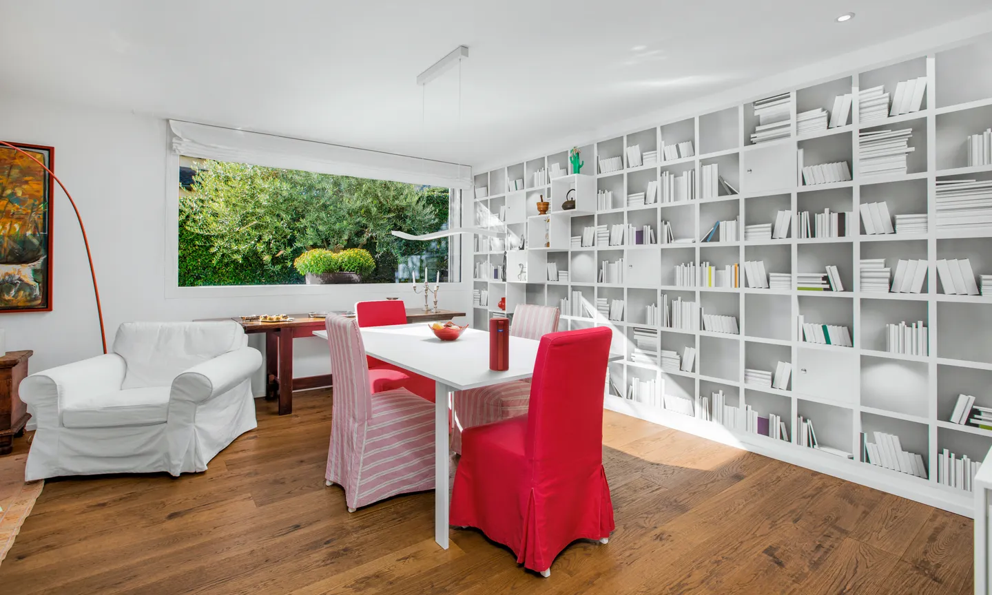 VILLA ÉLÉGANTE ET MODERNE HAUT STANDING 6.5 CHAMBRES À TORRICELLA - Photo 1 sur 10