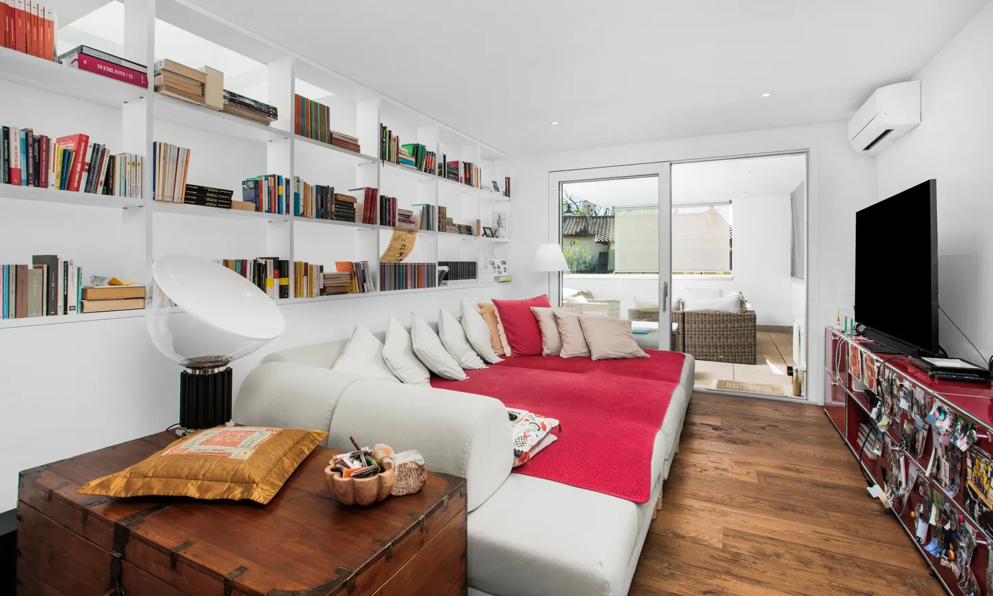 ESCLUSIVA VILLA DI DESIGN 6.5 LOCALI A TAVERNE - TORRICELLA - Foto 7 di 9