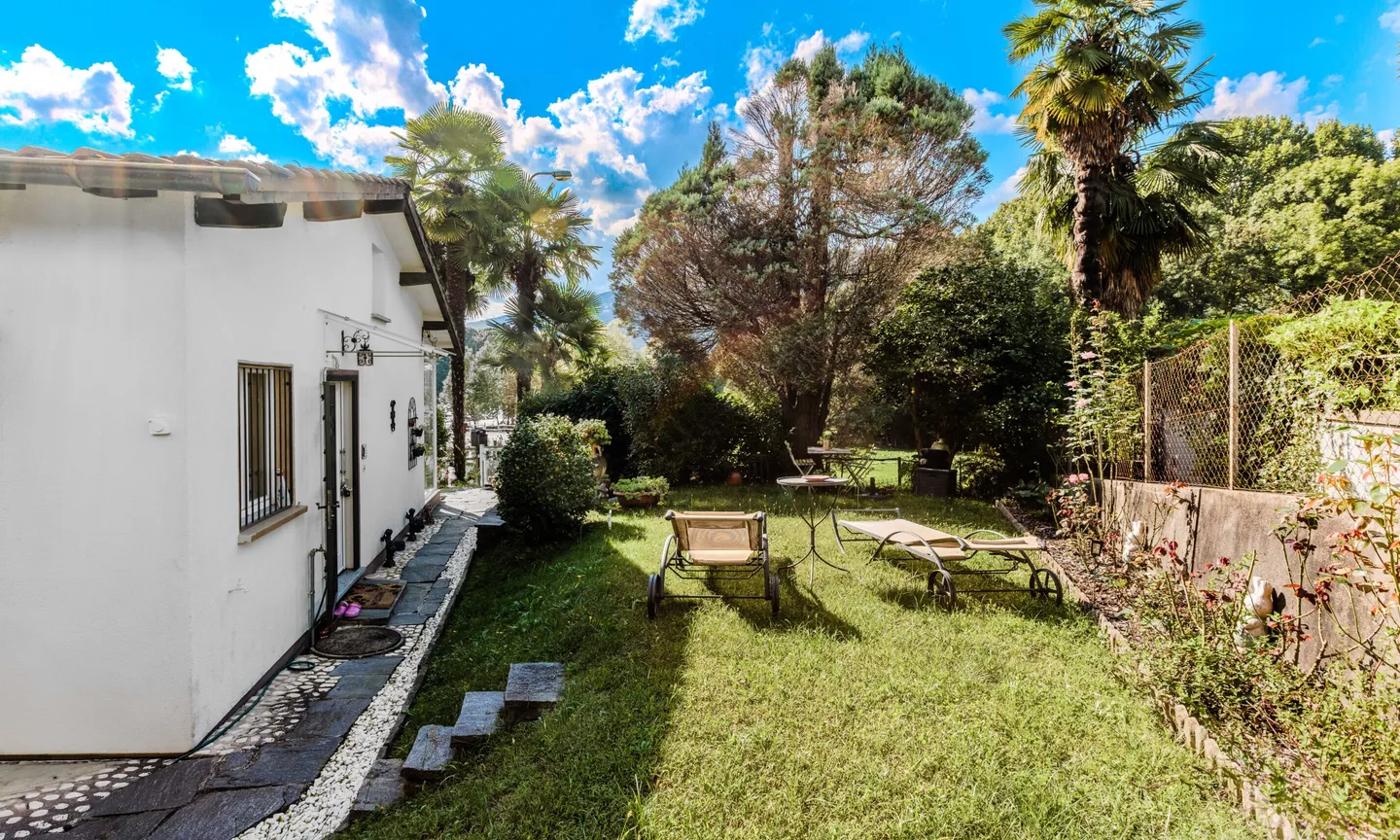 INVESTIMENTO - AMPIO TERRENO EDIFICABILE R4 A MUZZANO - Foto 1 di 5
