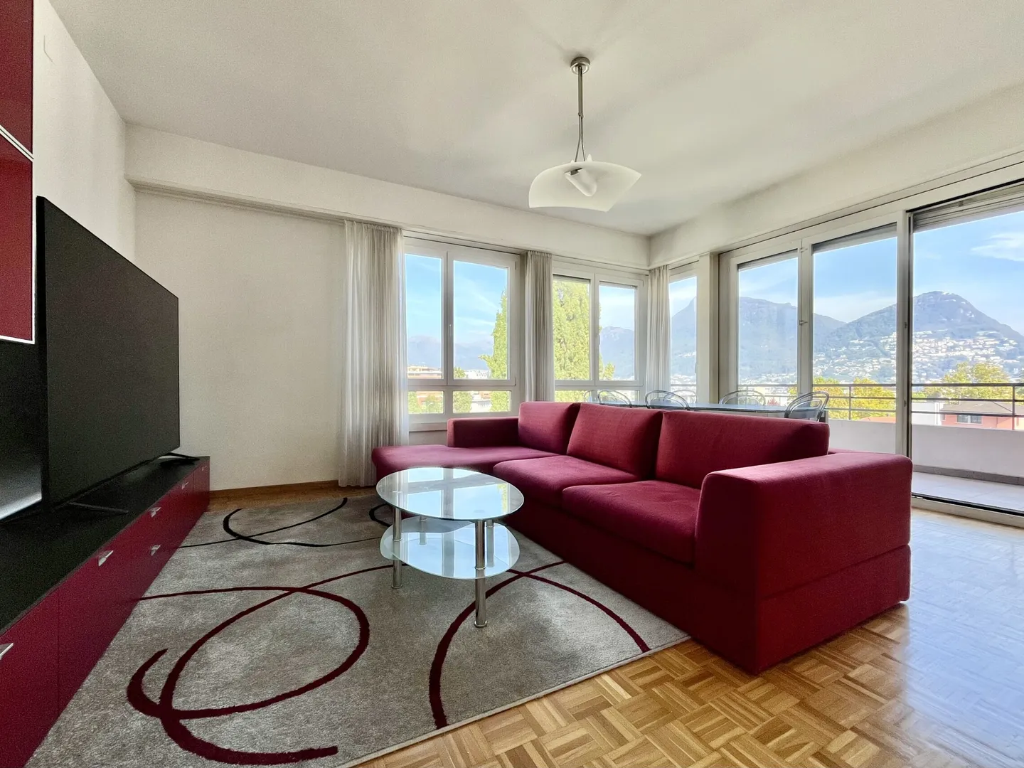 FOR RENT PENTHOUSE 4.5 IN RESIDENCE WITH POOL IN LUGANO - Photo 1 of 10