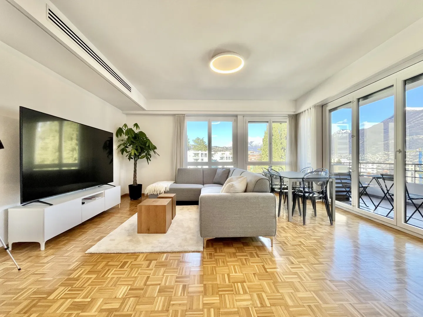 AFFITTASI ATTICO ARREDATO DI 4.5 LOCALI CON PISCINA A LUGANO - Photo 1 of 10