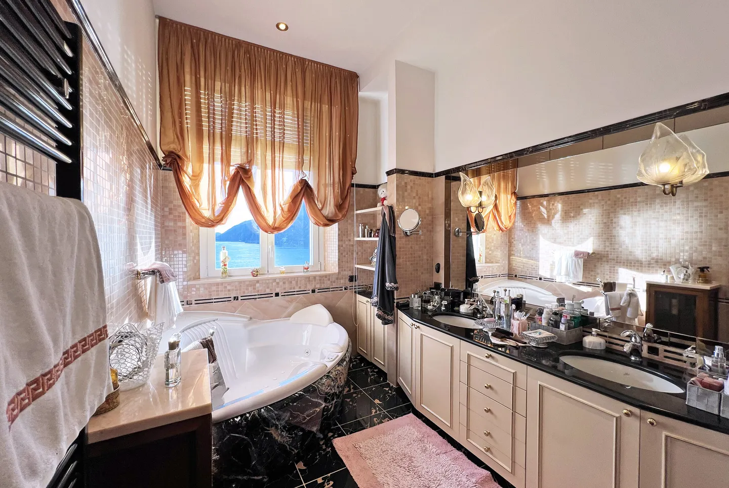 5.5 HOCHWERTIGE RÄUME MIT SEEBLICK UND GARTEN IN CASTAGNOLA - Foto 13 von 13