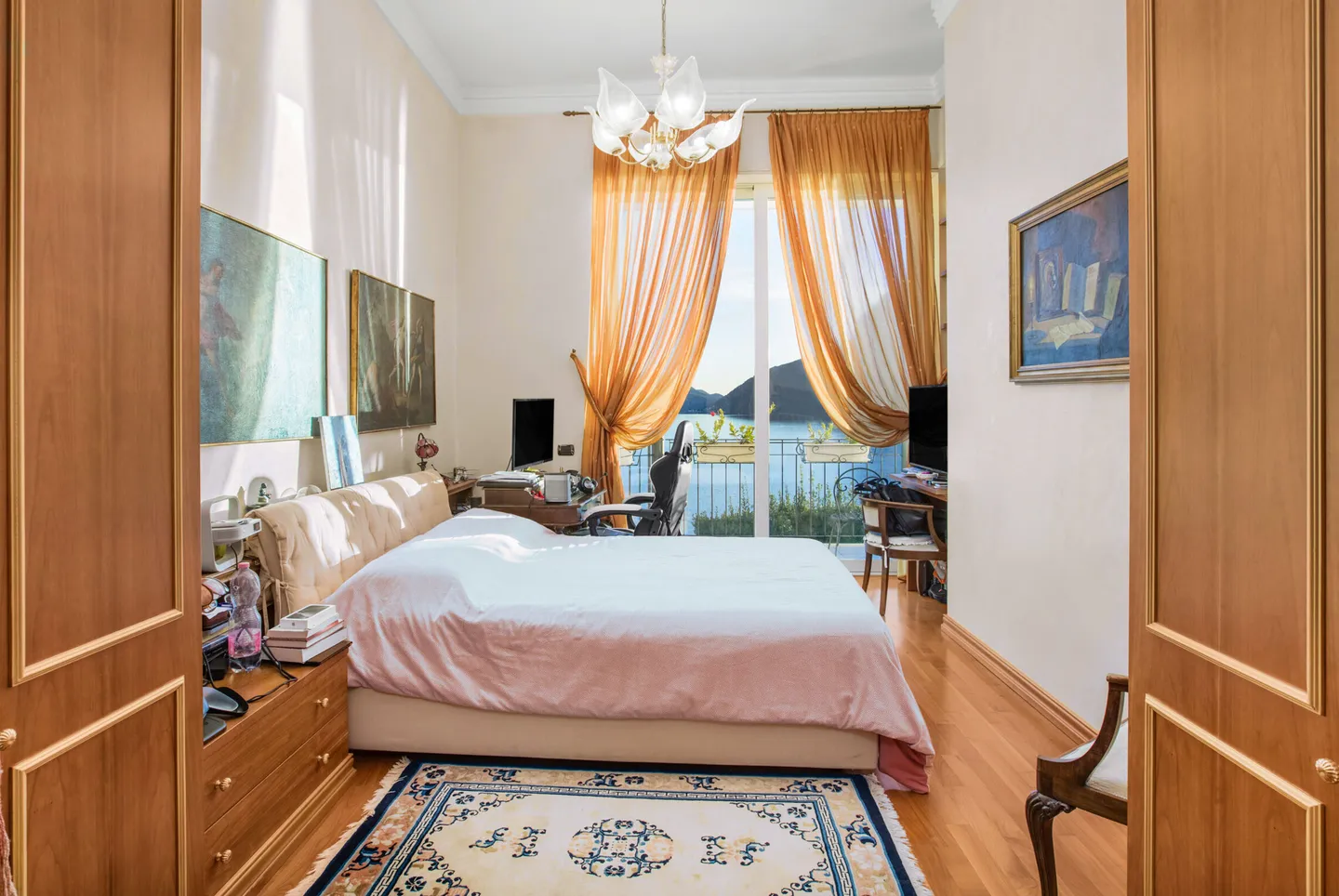 5.5 HOCHWERTIGE RÄUME MIT SEEBLICK UND GARTEN IN CASTAGNOLA - Foto 12 von 13