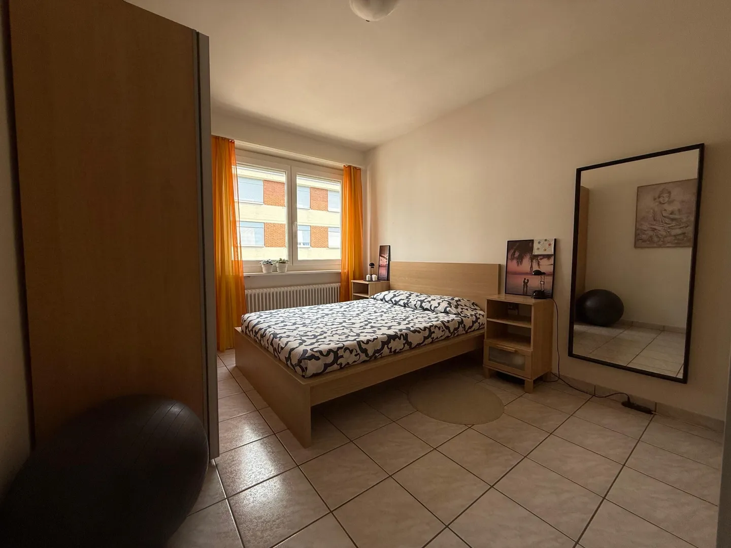 ELEGANTE 2.5 ZIMMER MÖBLIERT MIT AUSSICHT IN LUGANO - Foto 6 von 9
