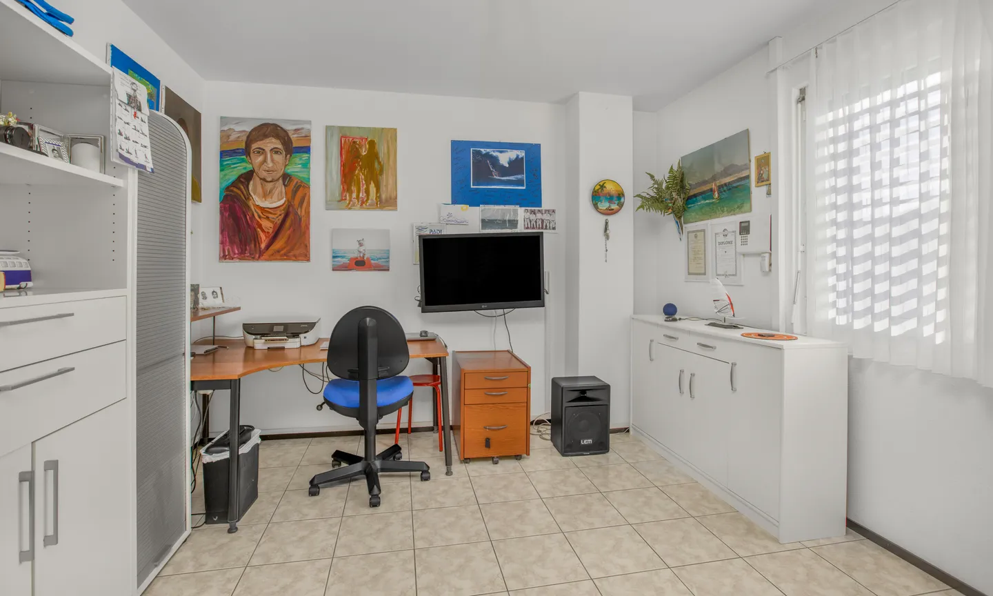 SCHÖNES HAUS MIT 5.5 ZIMMERN UND POOL IN MEZZOVICO - Foto 7 von 9