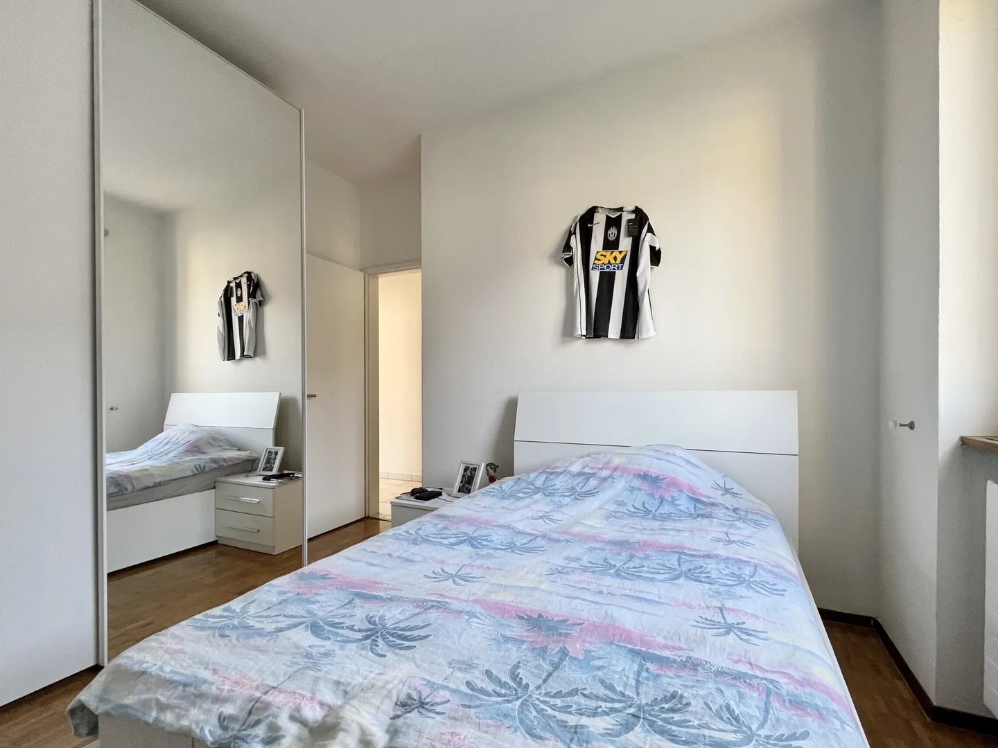 À LOUER SPACIEUX ATTIC 5.5 PIÈCES AVEC TERRASSE À BELLINZONA - Photo 7 sur 9