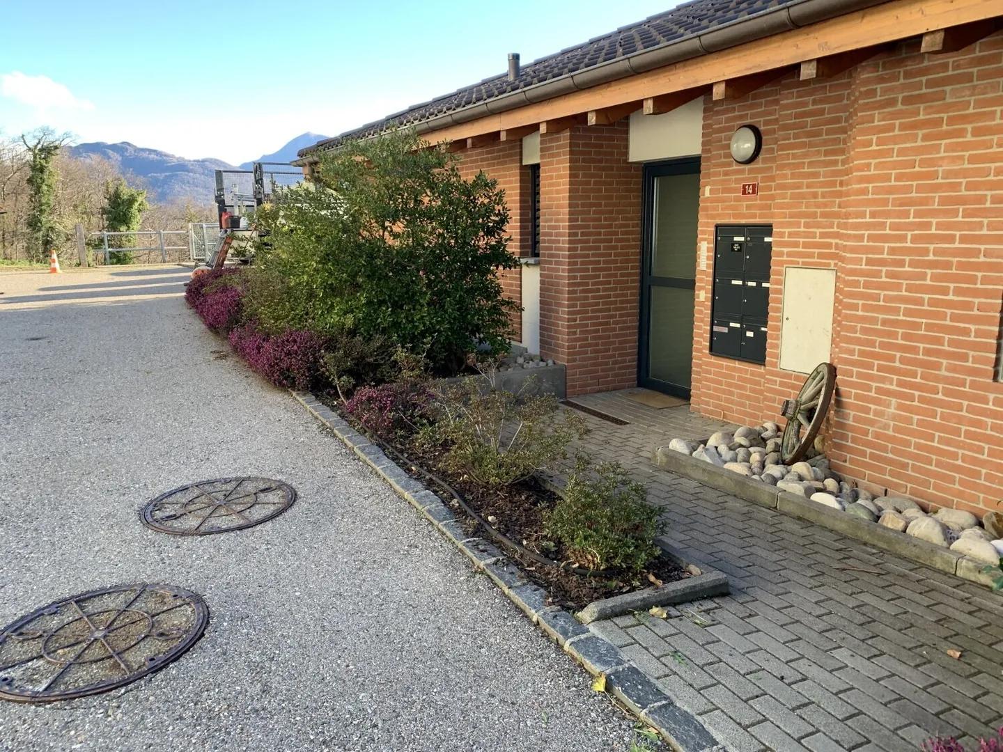 À LOUER 3.5 PIÈCES AVEC JARDIN VUE SUR LE LAC À BOSCO LUGANESE - Photo 9 sur 10