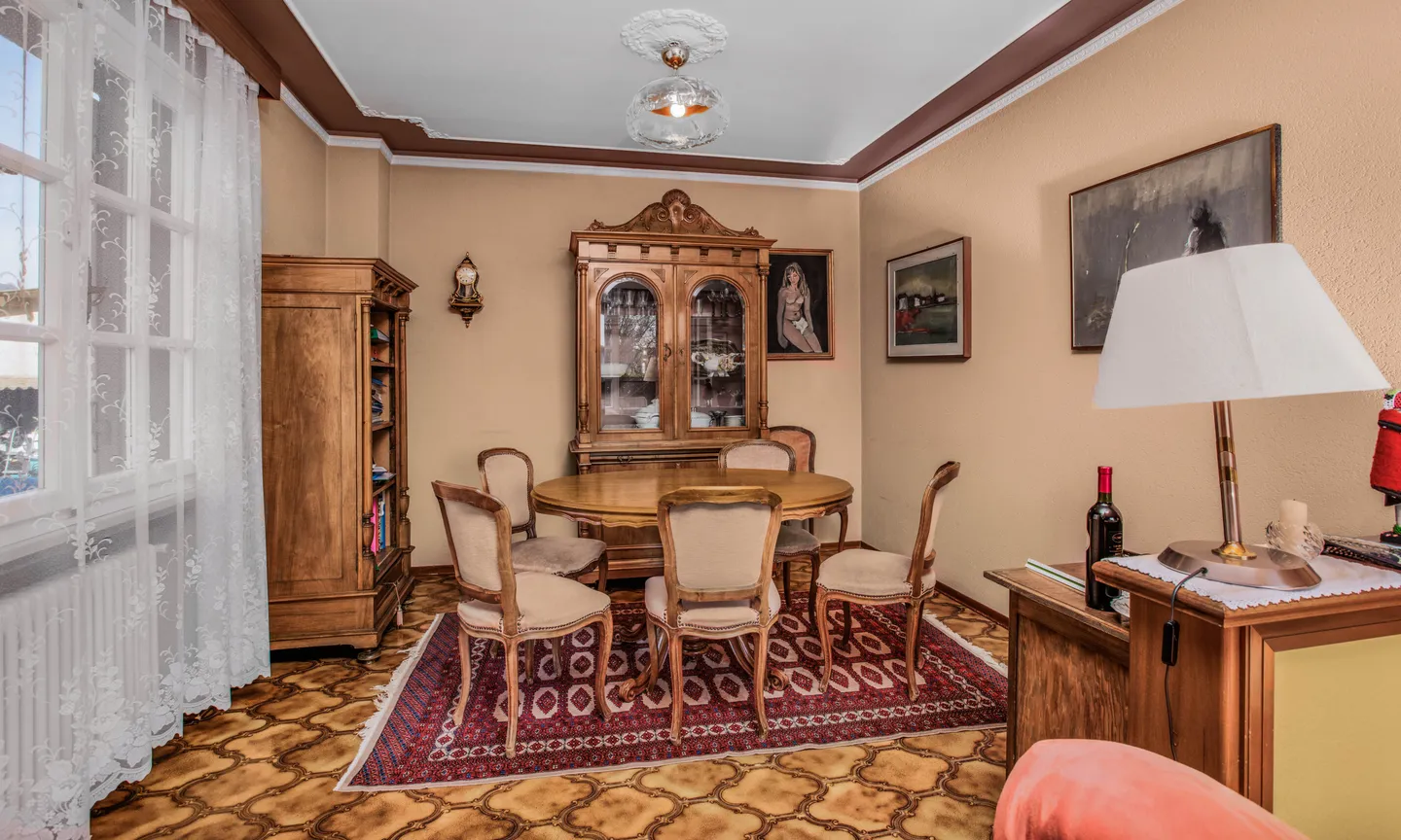 BELLISSIMA VILLA 4.5 LOCALI CON PISCINA A COLDRERIO - Foto 3 di 9