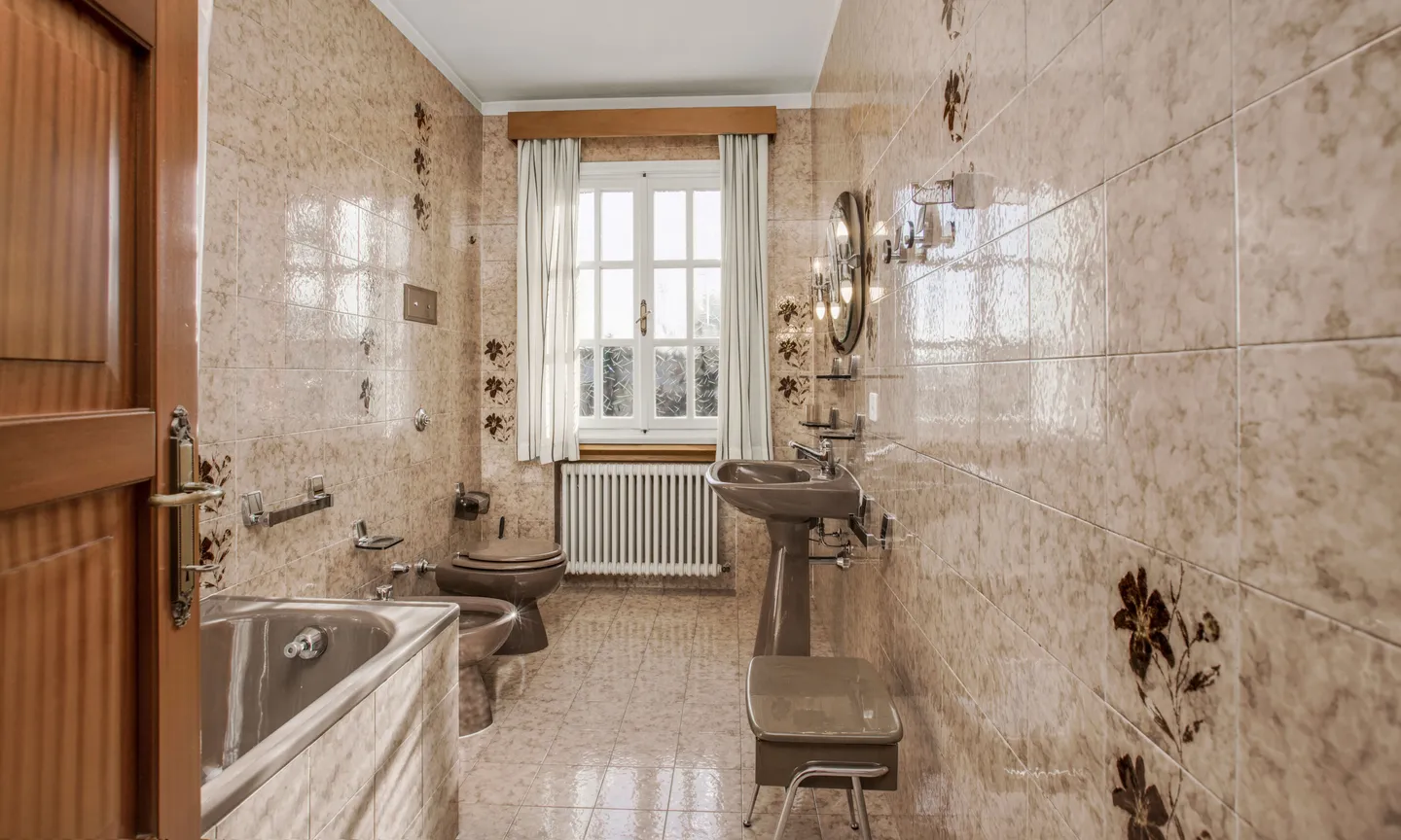 BELLISSIMA VILLA 4.5 LOCALI CON PISCINA A COLDRERIO - Foto 7 di 9