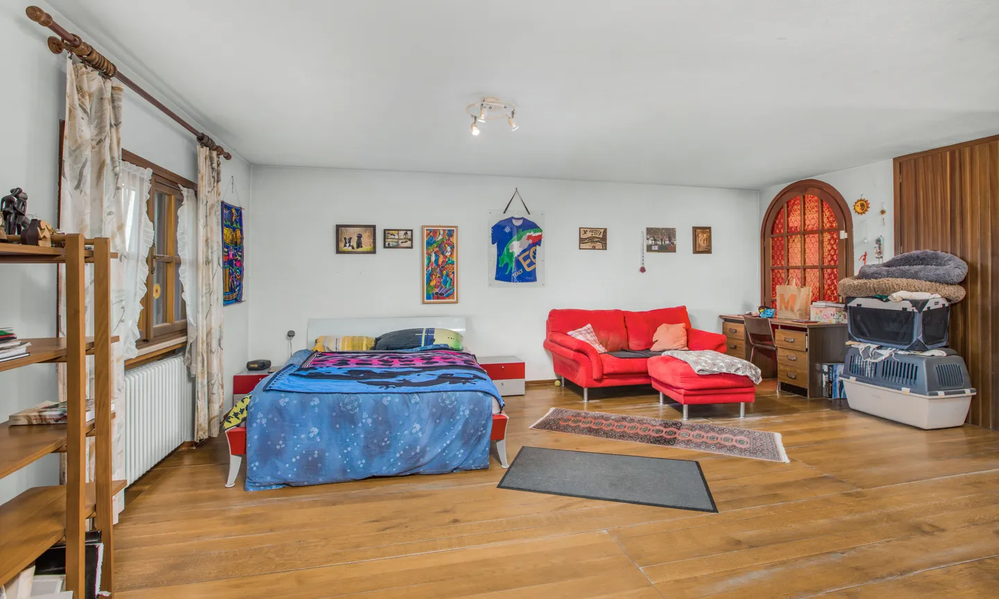 BELLISSIMA VILLA 4.5 LOCALI CON PISCINA A COLDRERIO - Foto 8 di 9