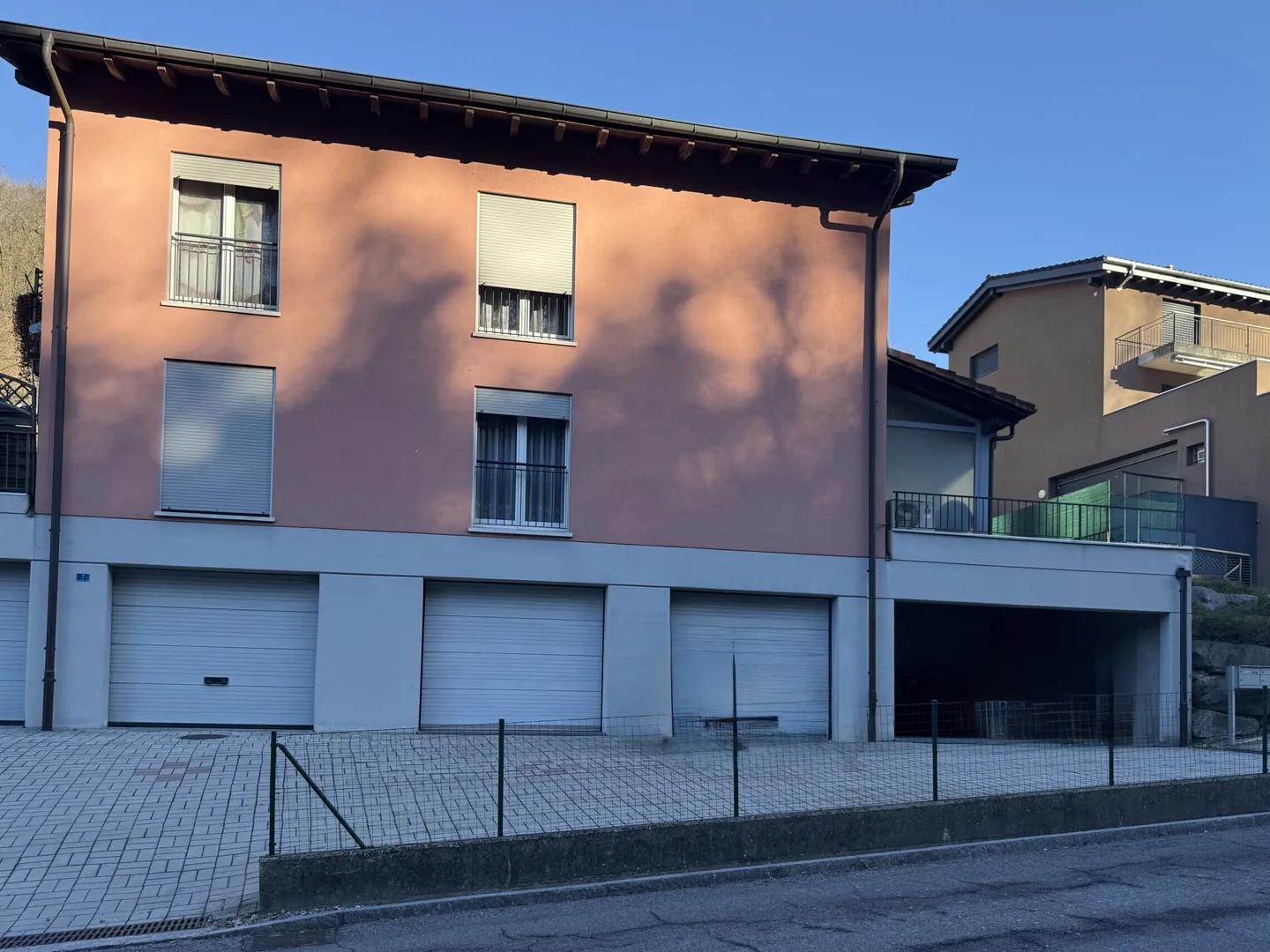 AMPIO DUPLEX 4.5 LOCALI CON TERRAZZA A CASTEL SAN PIETRO - Photo 9 sur 9