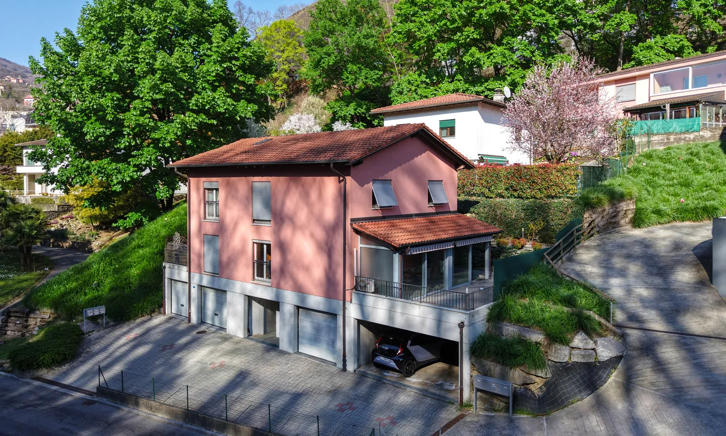 SPACIOUS DUPLEX 4.5 ROOMS WITH TERRACE IN CASTEL SAN PIETRO - Photo 9 of 9