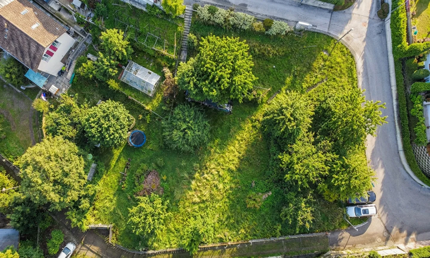 SUNNY LAND R2 OF 990 SQM FOR VILLAS IN PAZZALLO - Photo 1 of 6