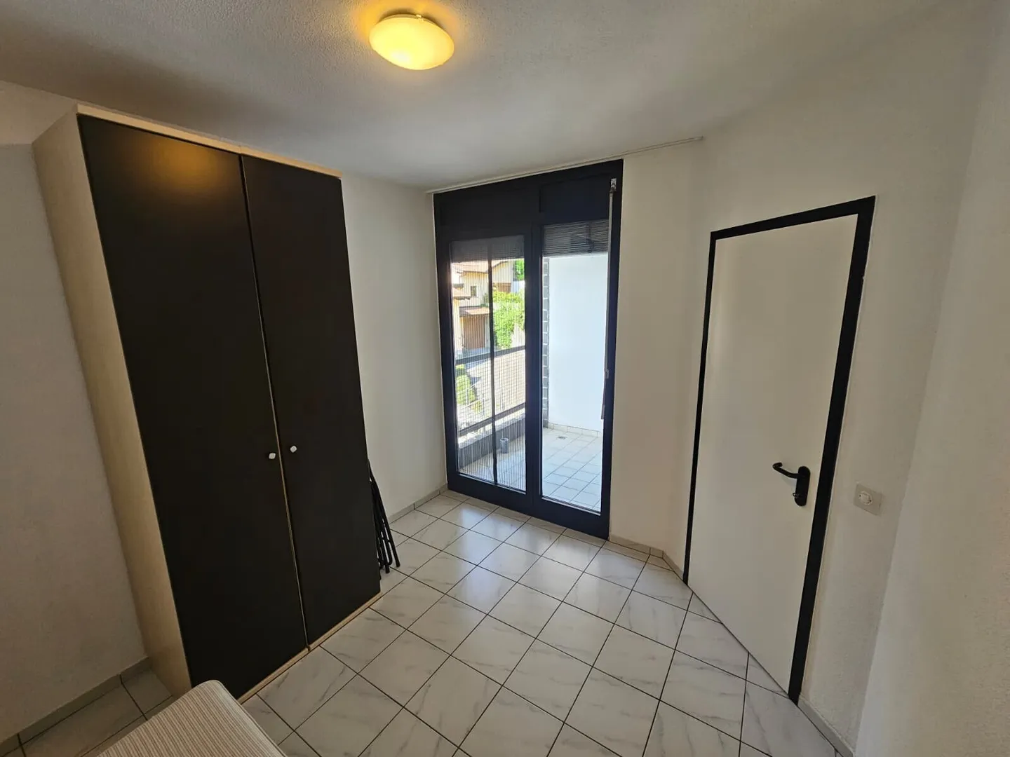 AFFITTASI AMPIO 2.5 LOCALI ARREDATO CON BALCONE A CANOBBIO - Photo 4 of 8