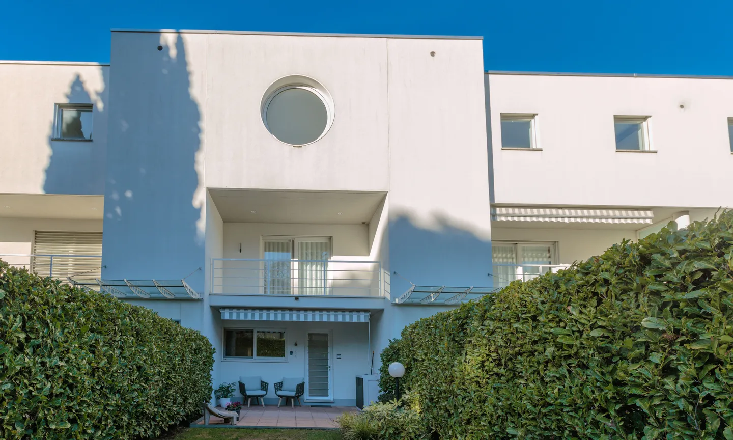 SPACIOUS MAISONETTE WITH GARDEN AND SWIMMING POOL COLLINA D'ORO - Photo 9 of 10