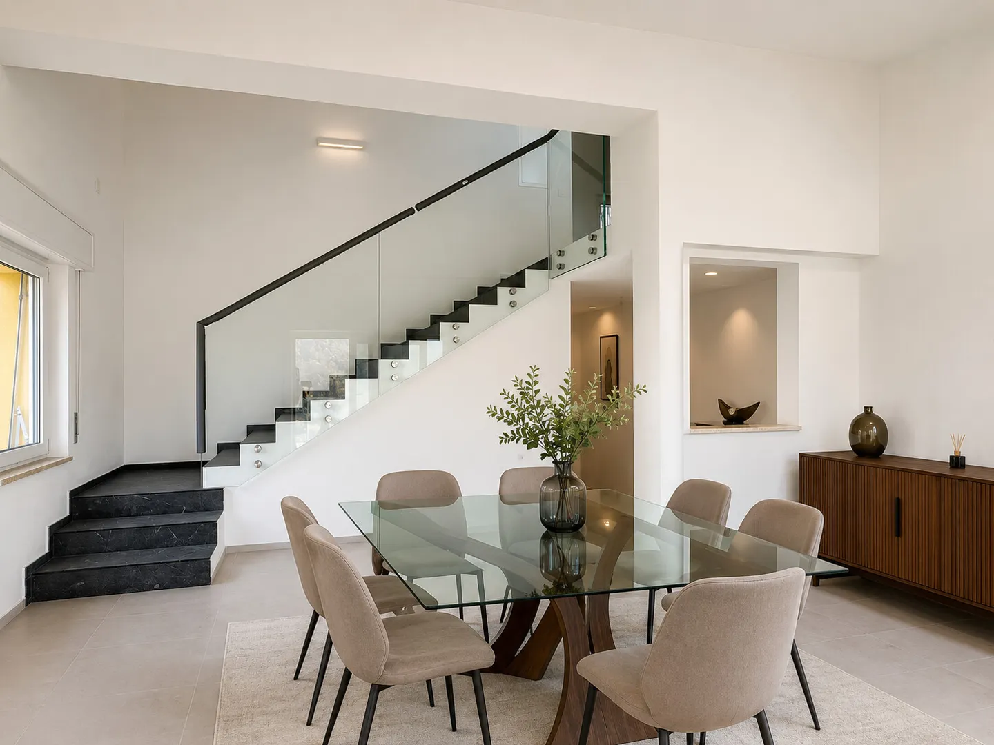 Casa familiare ristrutturata con vista lago - Foto 4 di 10