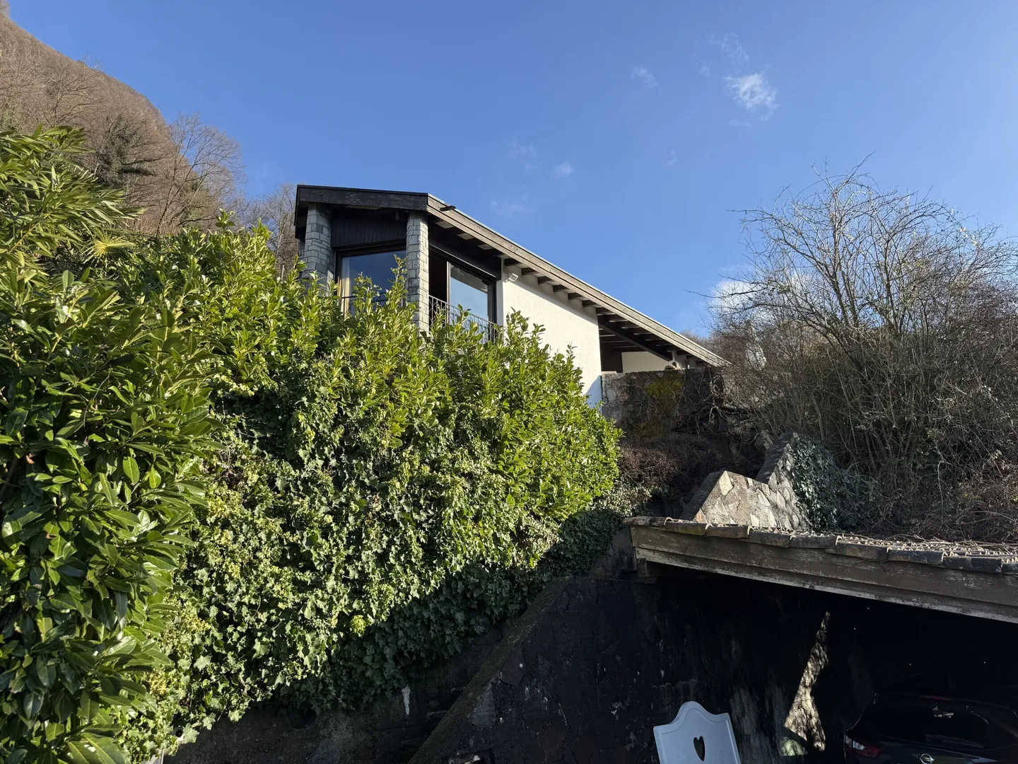 SCHÖNES HAUS MIT 4.5 ZIMMERN UND SEEBLICK ZU RENOVIEREN IN AROGNO - Foto 9 von 9