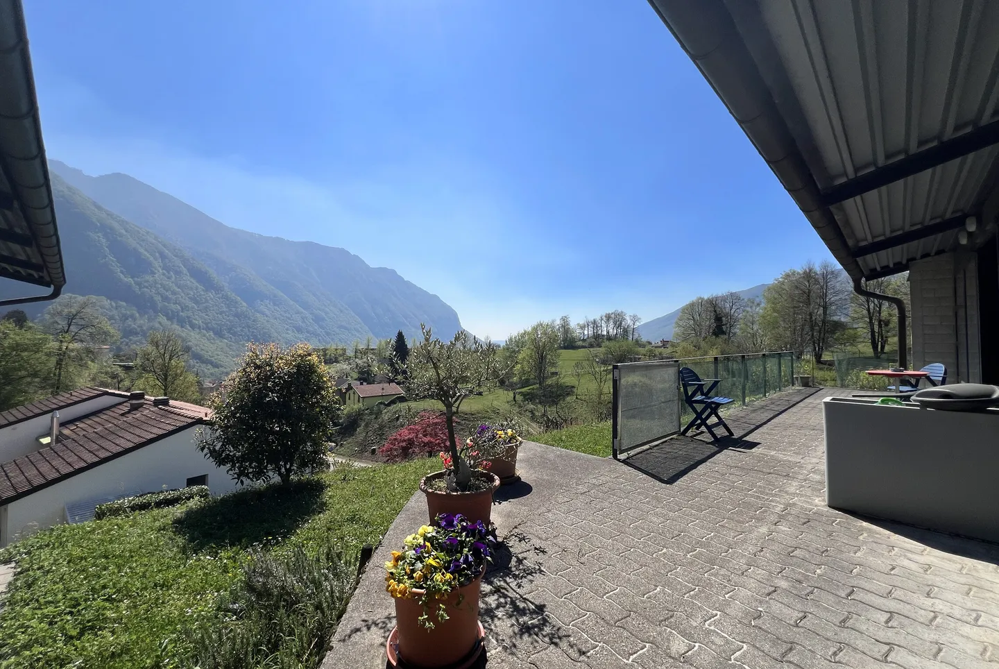 Villa moderne avec jardin à Rovio - Photo 7 sur 13