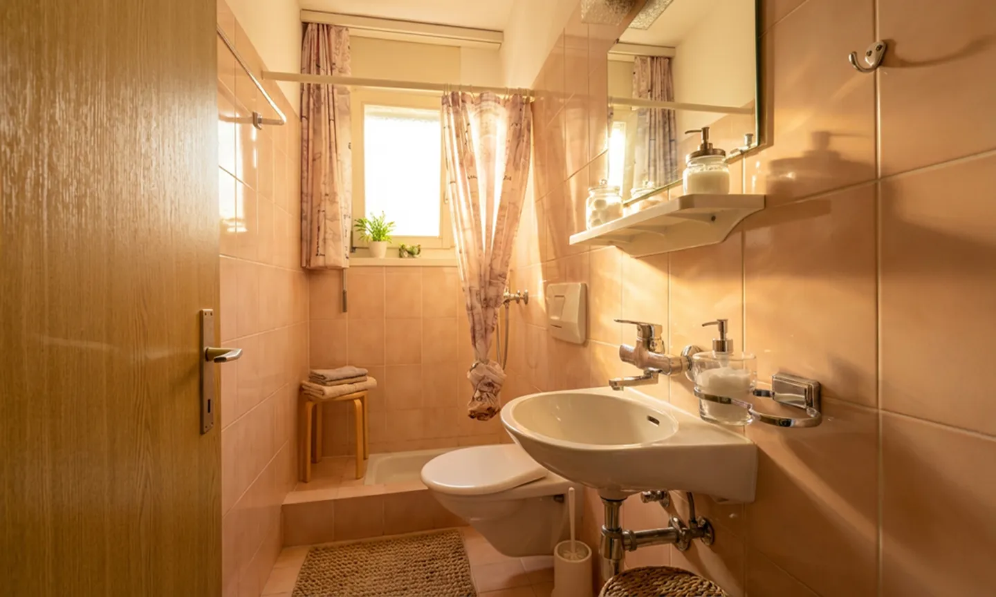 SECONDARY RESIDENCE - 3.5 ROOMS WITH GARDEN IN CASLANO - Photo 8 of 9