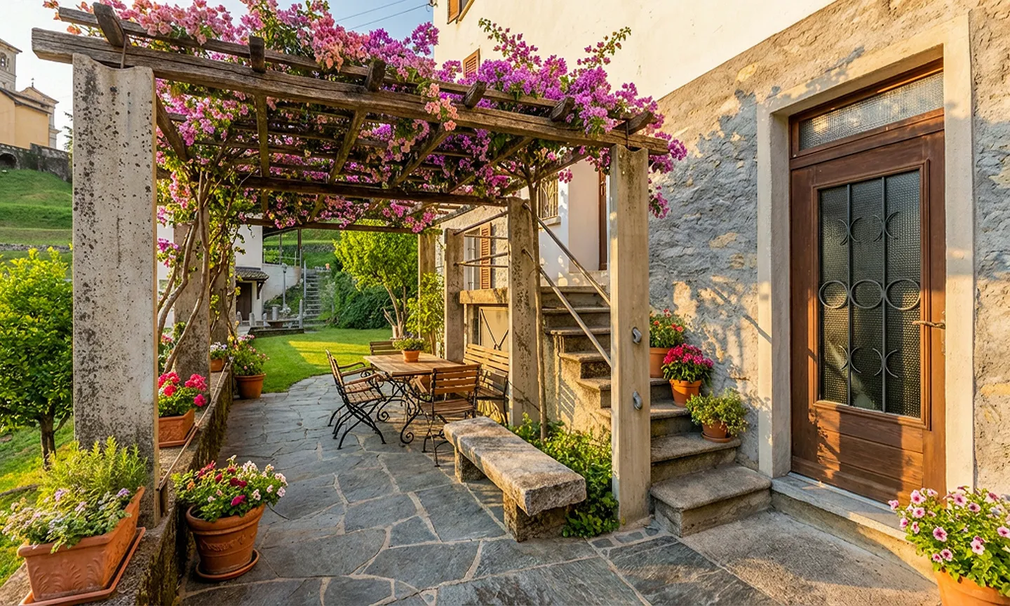 STUPENDO TERRENO CON 2 CASE E POSIZIONE DOMINANTE AD AROGNO - Foto 4 di 7