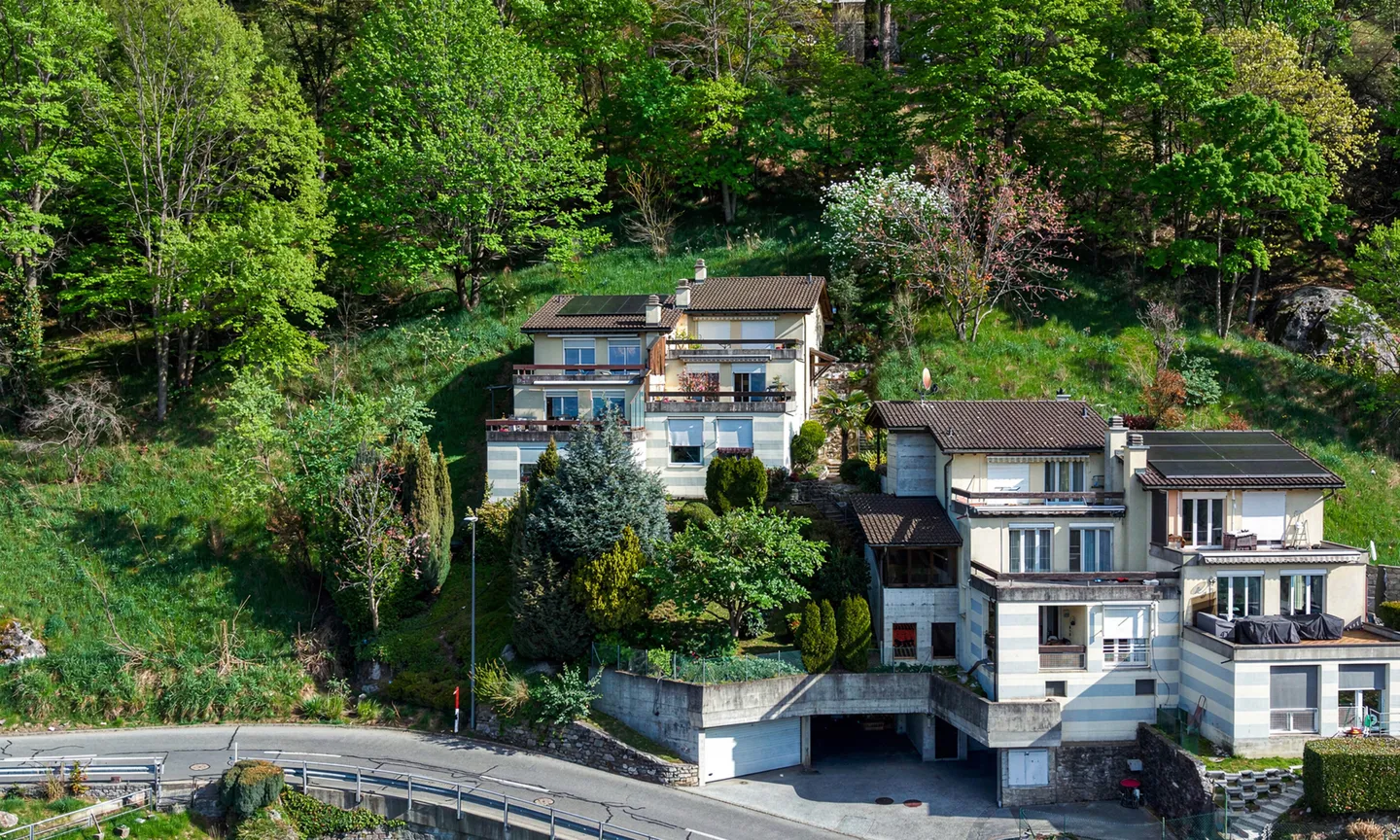 VILLA 5.5 PIÈCES AVEC VUE SUR LE LAC MAGGIORE À PIANEZZO - Photo 1 sur 9