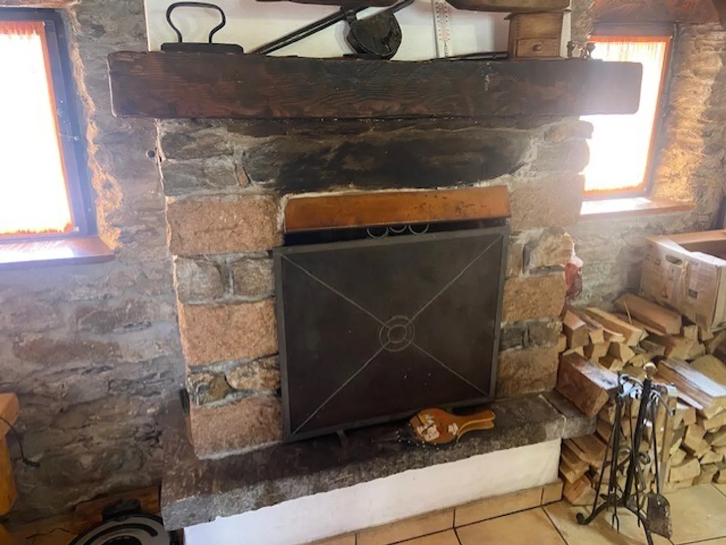 GERÄUMIGES RENOVIERTES RUSTIKAL MIT 10 ZIMMERN IM VAL DI BLENIO - Foto 5 von 9