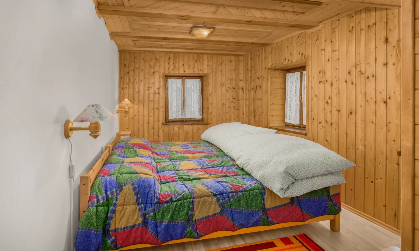 SPACIOUS RENOVATED RUSTIC WITH 10 ROOMS IN THE VAL DI BLENIO - Photo 10 of 13