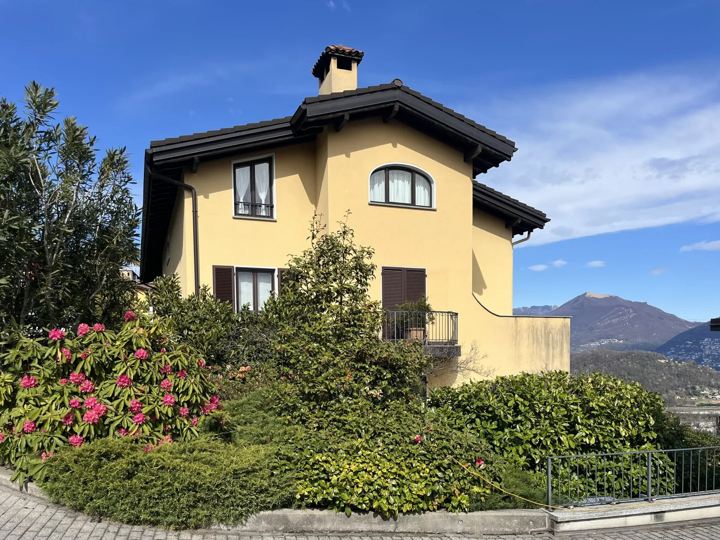 À LOUER 3.5 PIÈCES AVEC TERRASSE VUE SUR LE LAC À VERNATE - Photo 9 sur 9