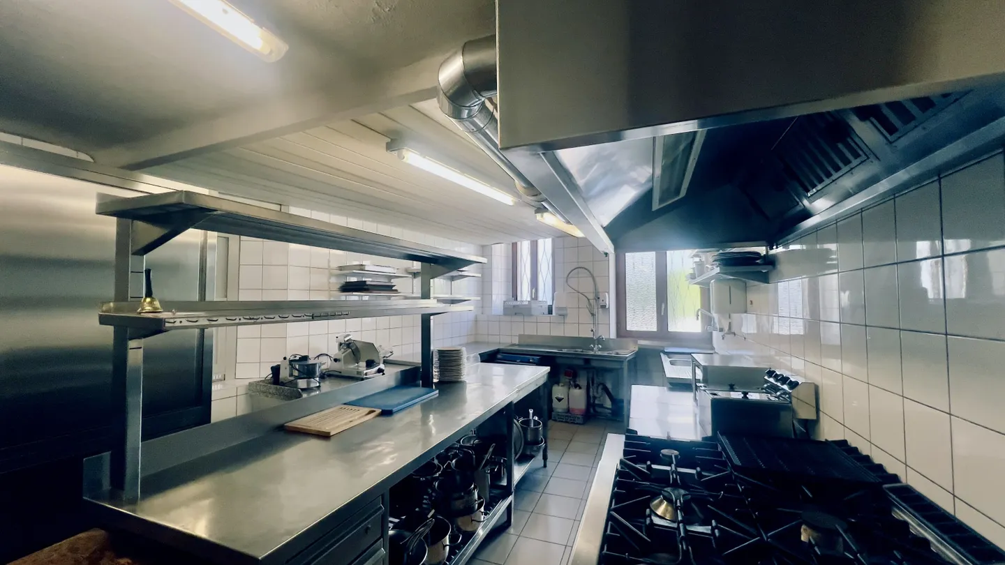 Historisches Gasthaus mit Restaurant in Novaggio - Foto 8 von 9