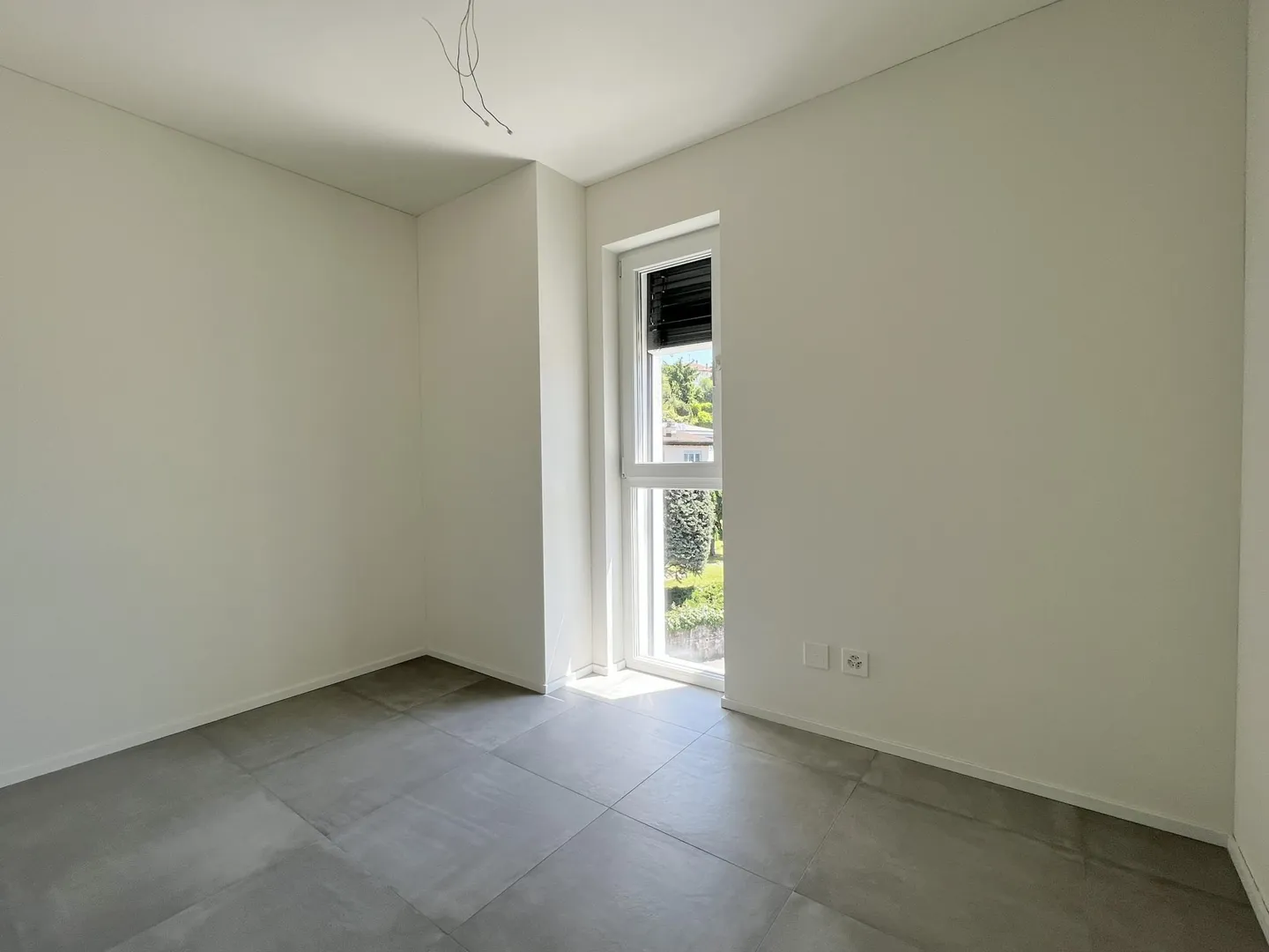 FOR RENT NEW 4.5 ROOMS WITH TERRACE IN MORBIO INFERIORE - Photo 4 of 8