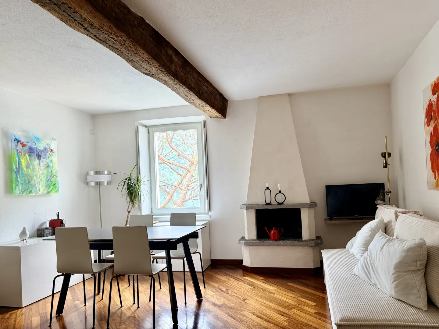 AFFITTASI GRAZIOSI MONOLOCALI IN PALAZZO STORICO A MORCOTE - Photo 6 sur 9