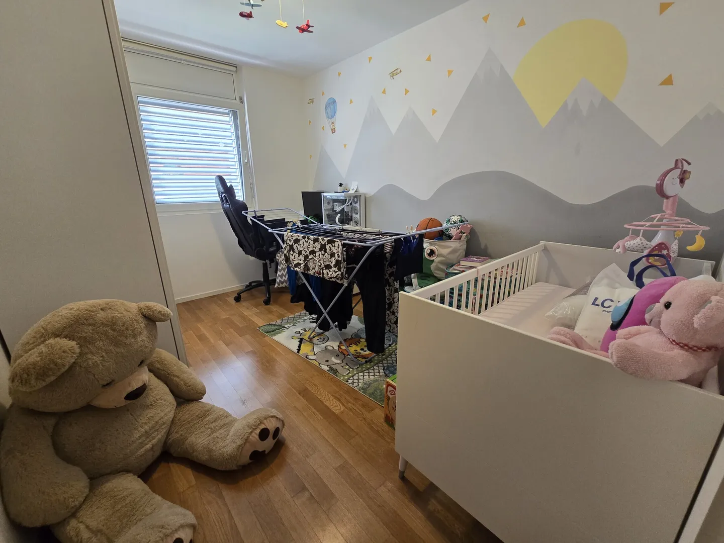 GERÄUMIGE UND MODERNE 4.5 ZIMMER MIT 2 TERRASSEN IN AGNO - Foto 7 von 9