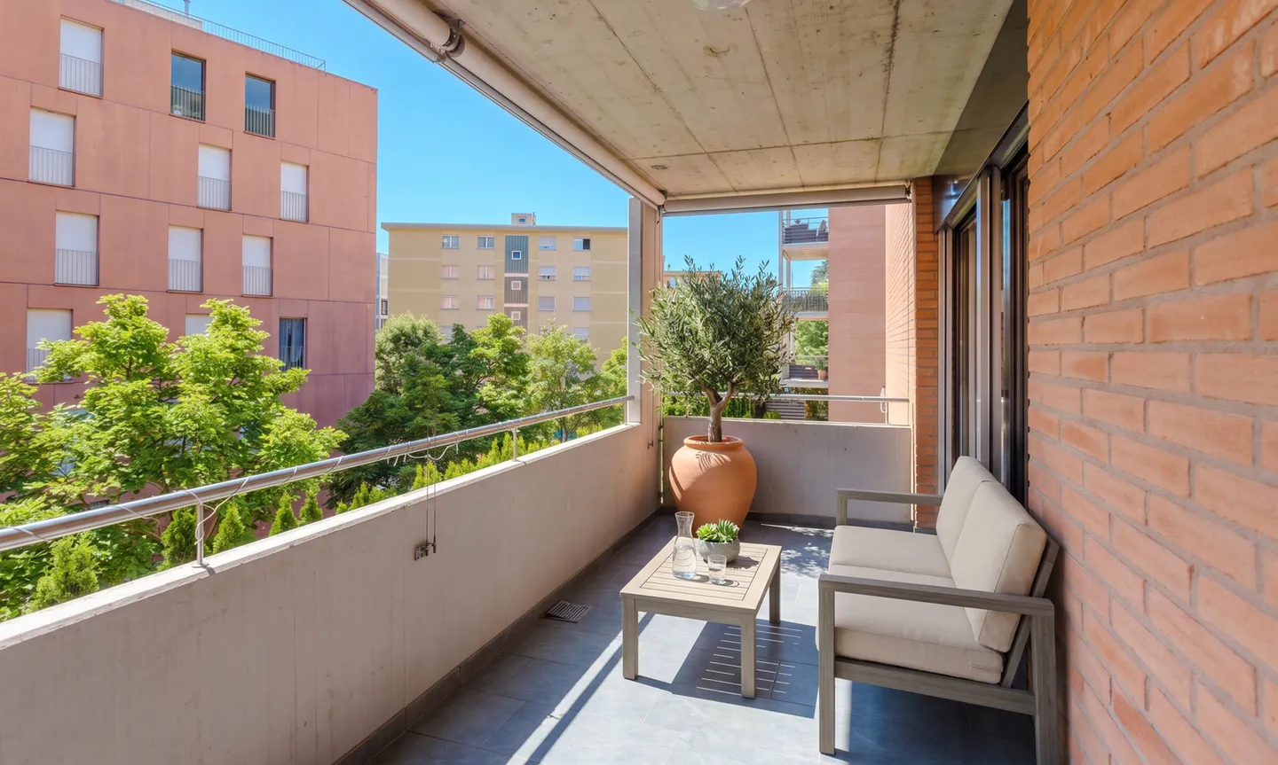 Modernes Apartment mit Terrassen - Foto 3 von 9