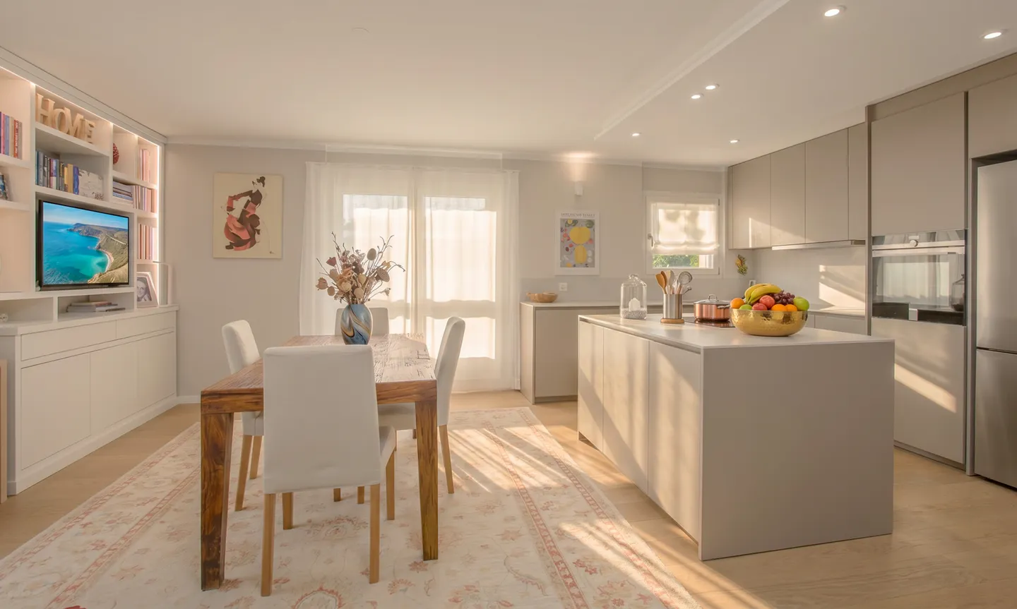 Appartamento moderno con terrazza - Foto 2 di 9