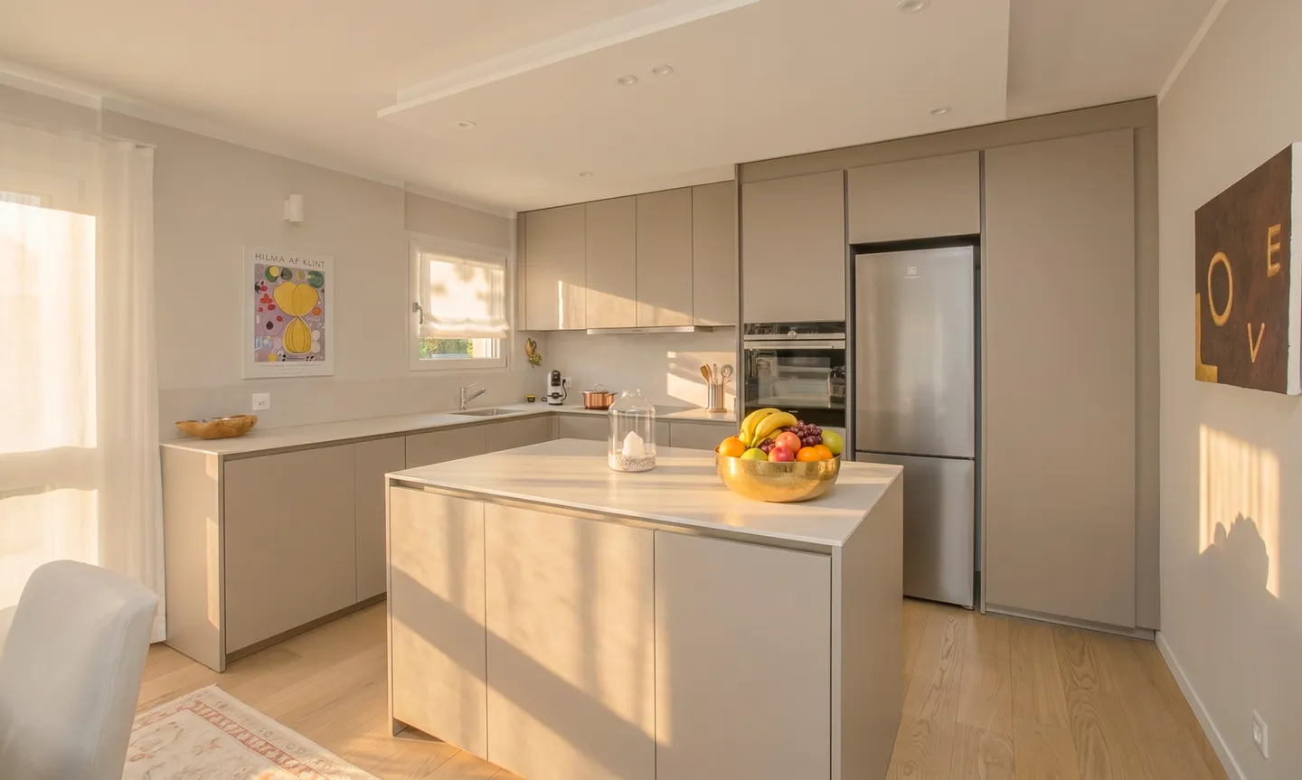 Appartamento moderno con terrazza - Foto 3 di 9