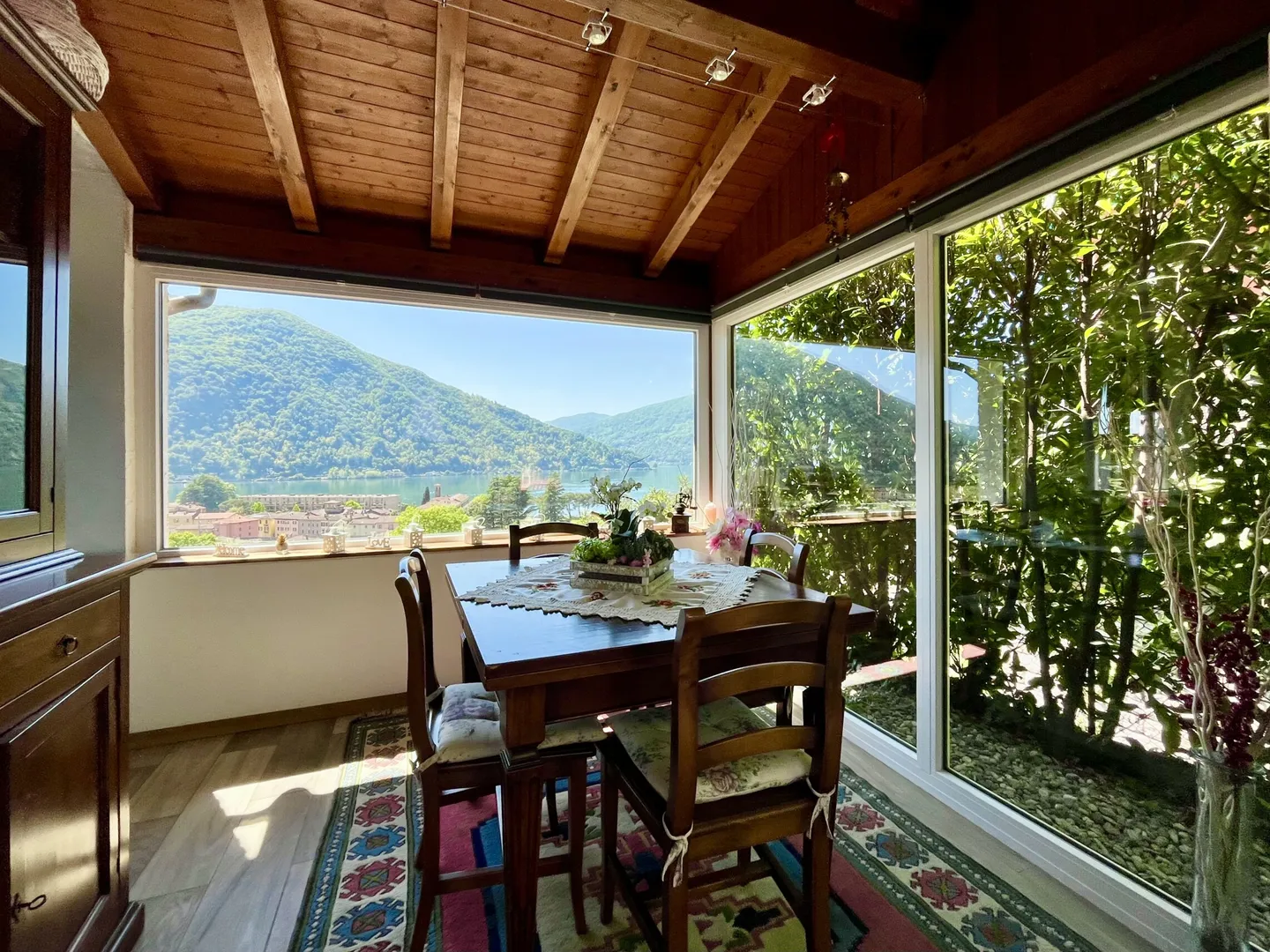Charming Semi-Detached House 6.5 Rooms with Lake View in Maroggia - Photo 3 of 9
