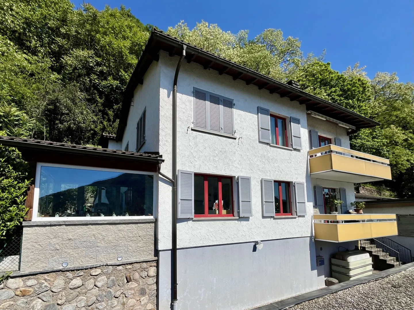 Charming Semi-Detached House 6.5 Rooms with Lake View in Maroggia - Photo 7 of 9