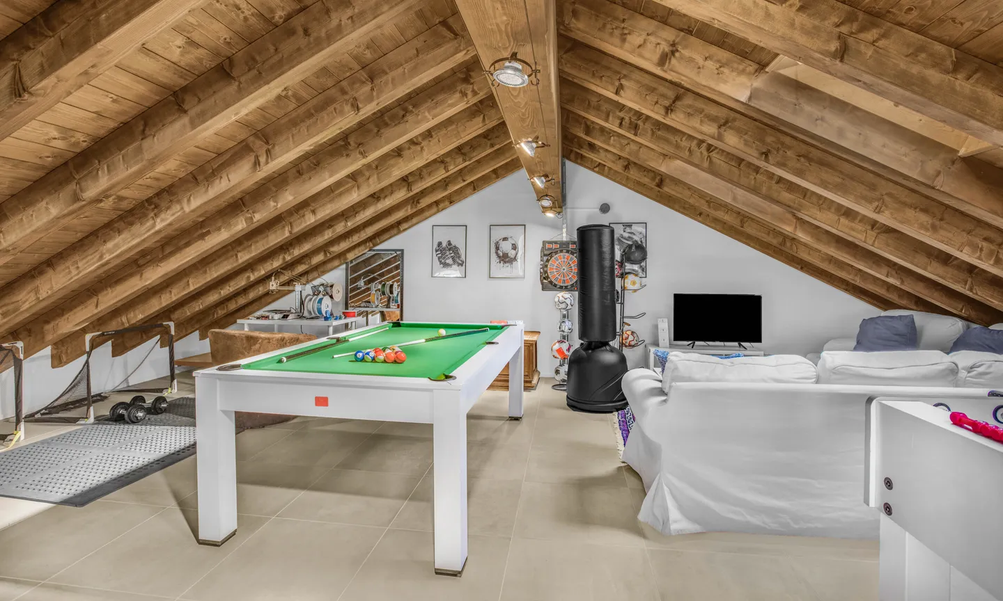 FOR RENT: SPACIOUS AND SPLENDID PENTHOUSE WITH 5 ROOMS IN CURIO - Photo 8 of 11