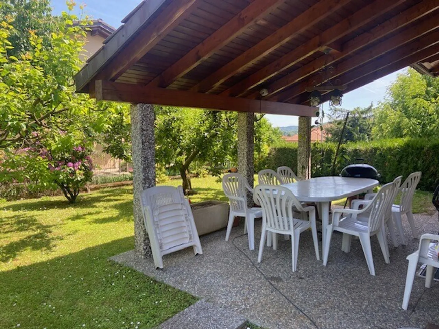 SPACIOUS SEMI-DETACHED HOUSE WITH GARDEN IN LIGORNETTO - Photo 3 of 9