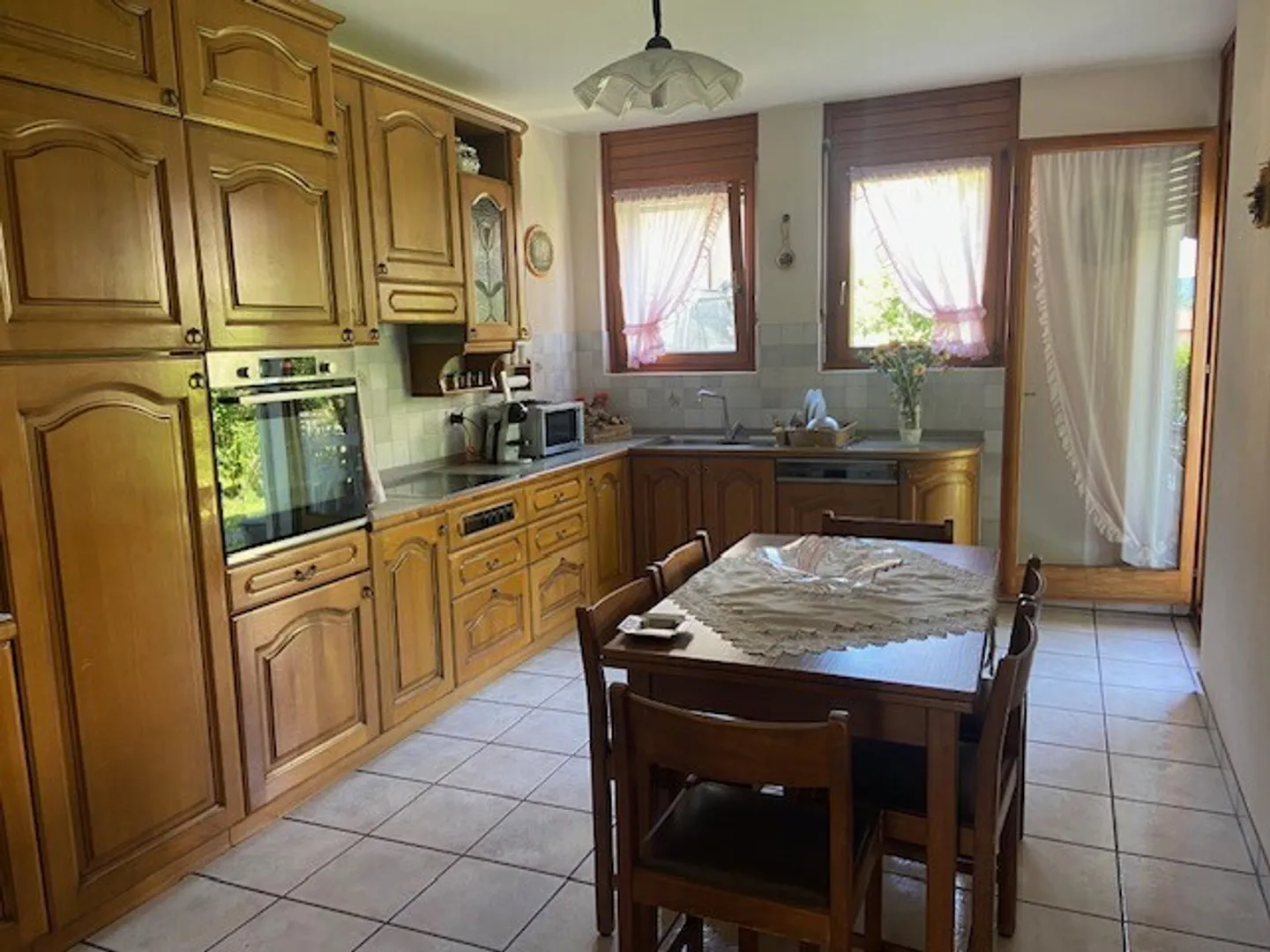 SPACIOUS SEMI-DETACHED HOUSE WITH GARDEN IN LIGORNETTO - Photo 6 of 9