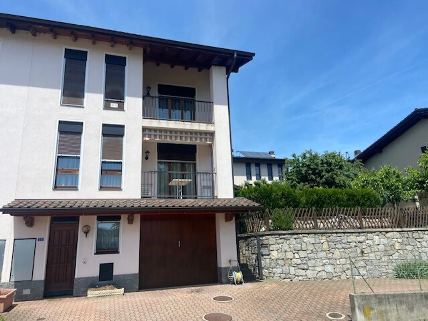 SPACIOUS SEMI-DETACHED HOUSE WITH GARDEN IN LIGORNETTO - Photo 9 of 9