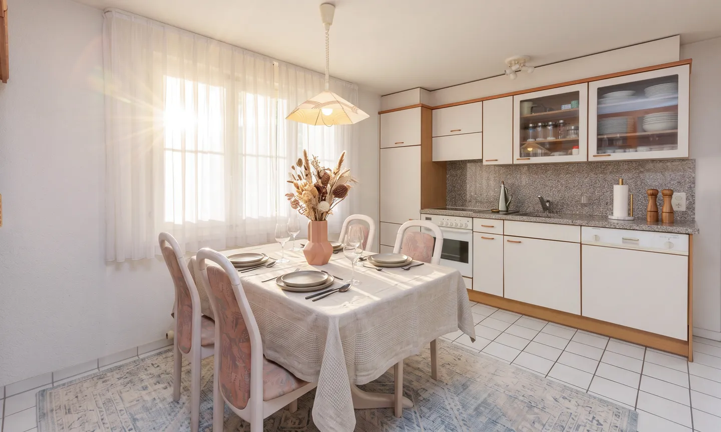 LUMINEUX MODERNE 3.5 PIÈCES MEUBLÉ AVEC TERRASSE À ASTANO - Photo 3 sur 9