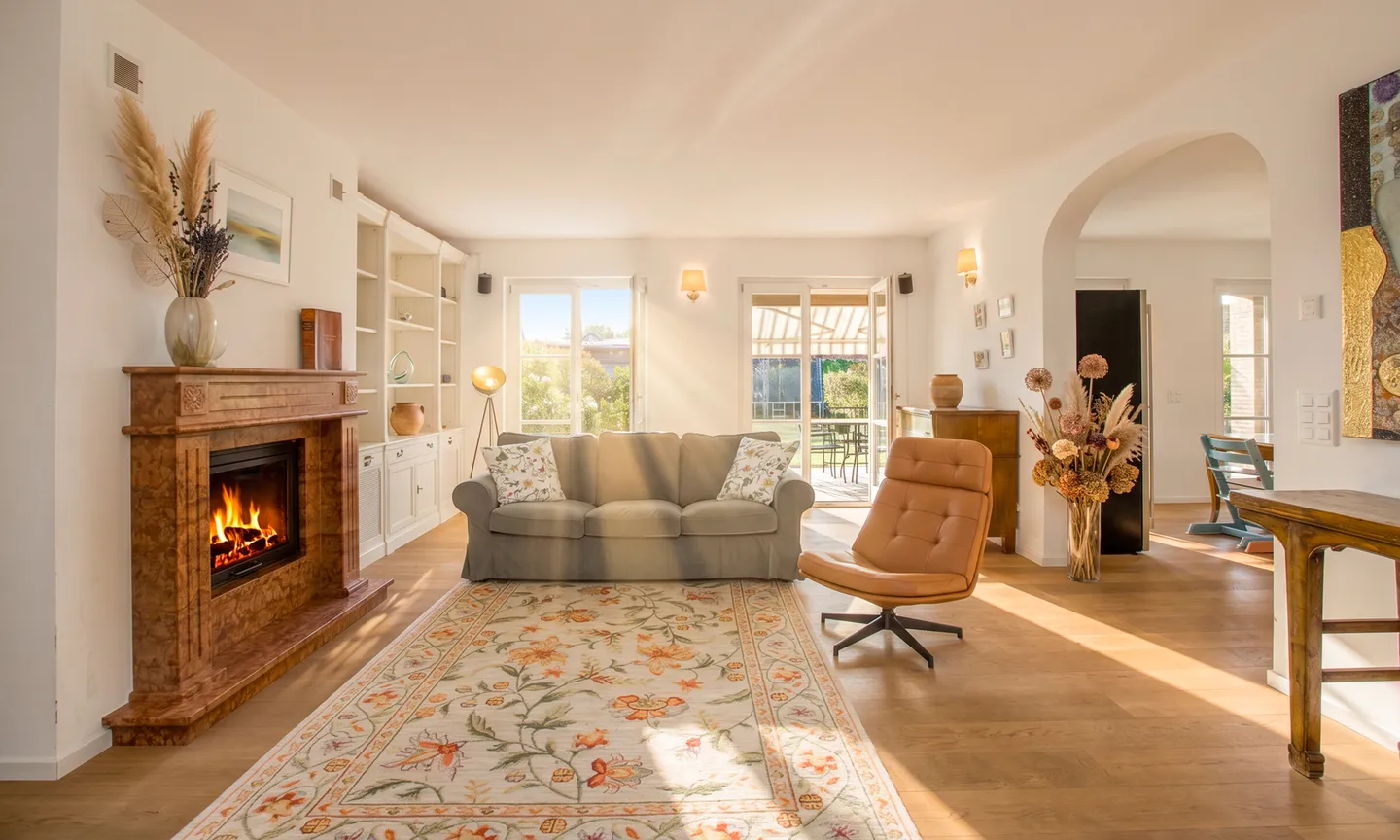 MAGNIFICENT 5.5-ROOM HOUSE WITH GARDEN IN GENESTRERIO - Photo 2 of 9
