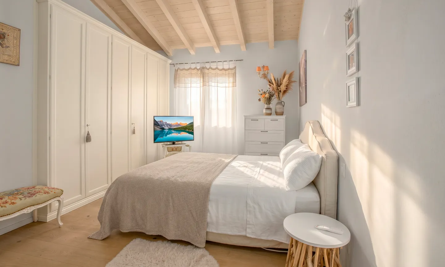 MAGNIFICENT 5.5-ROOM HOUSE WITH GARDEN IN GENESTRERIO - Photo 7 of 9