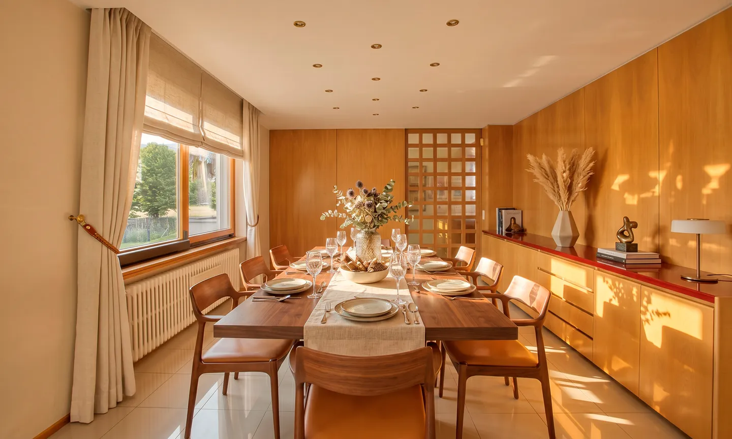 PRESTIGIÖSE VILLA MIT 9,5 ZIMMERN UND GROSSEM GRUNDSTÜCK IN VACALLO - Foto 3 von 13