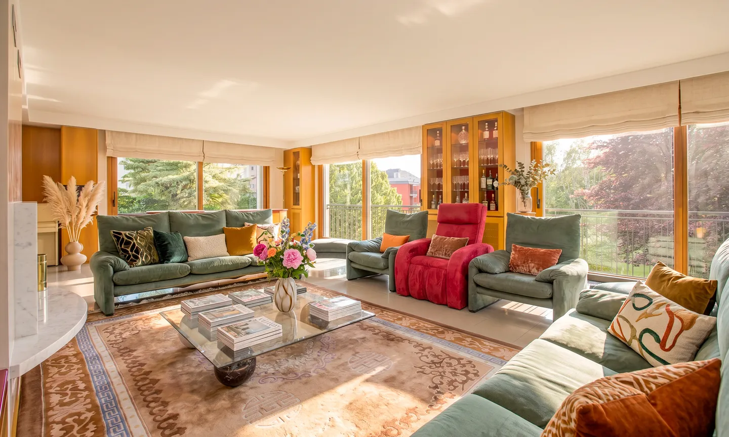 PRESTIGIÖSE VILLA MIT 9,5 ZIMMERN UND GROSSEM GRUNDSTÜCK IN VACALLO - Foto 1 von 13