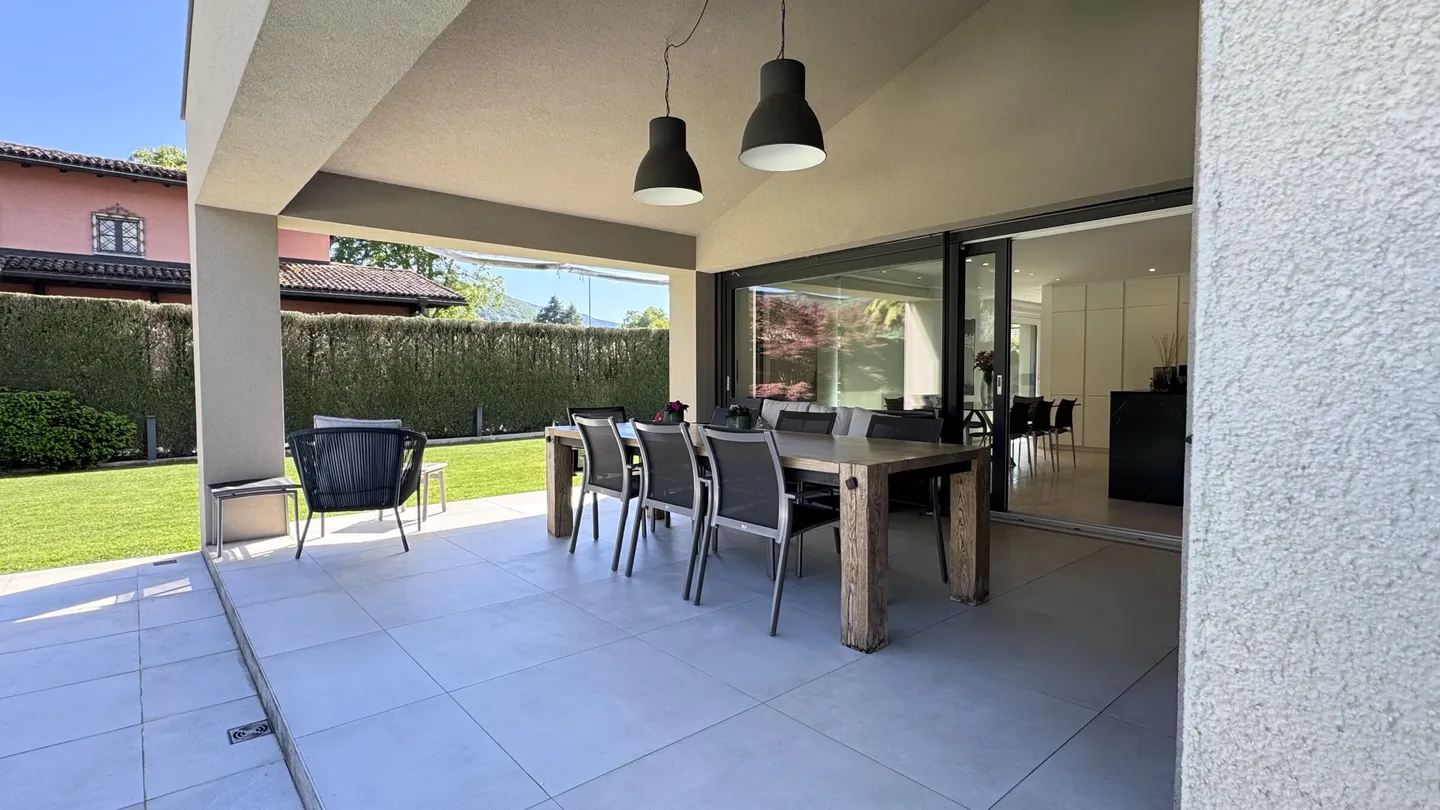 MODERN VILLA 7.5 ROOMS WITH POOL AND LAND IN MAGLIASO - Photo 5 of 9